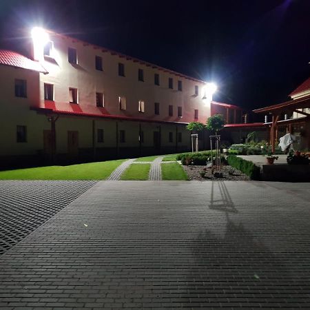 Bed and Breakfast Bendovsky Dvur Dusniky Exterior foto